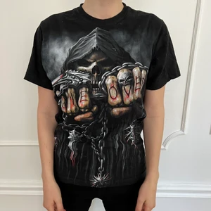 punk rock tshirt - storlek: passar S och M. möts upp i stockholm eller fraktar :)