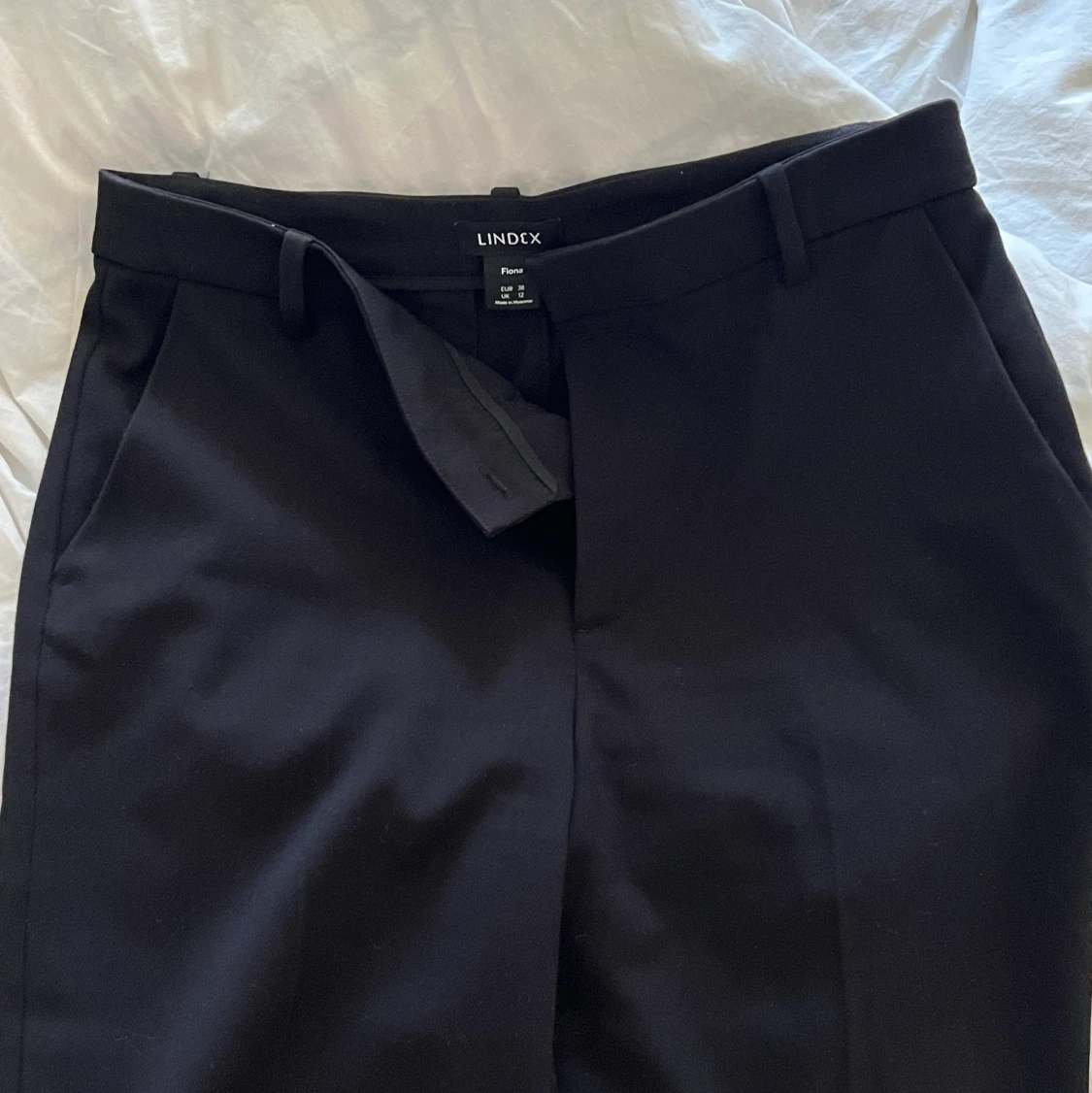 Kostymbyxor från Lindex  - 91