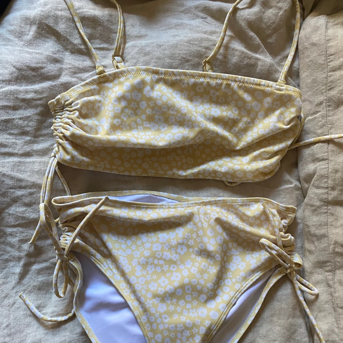 🌼gulblommig bikini från monki🌼 - 91