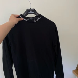 Tröja - Supersnygg tröja. Frakt tillkommer!💖💖Betalning sker ENDAST med SWISH! TRYCK INTE KÖP NU!