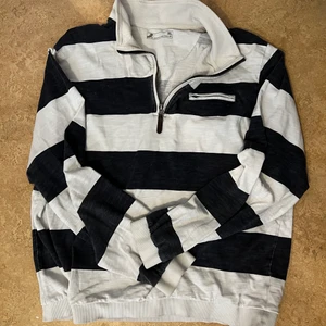 vintage skön tröja - Skitsöt tröja i storlek XL Fint skick! 