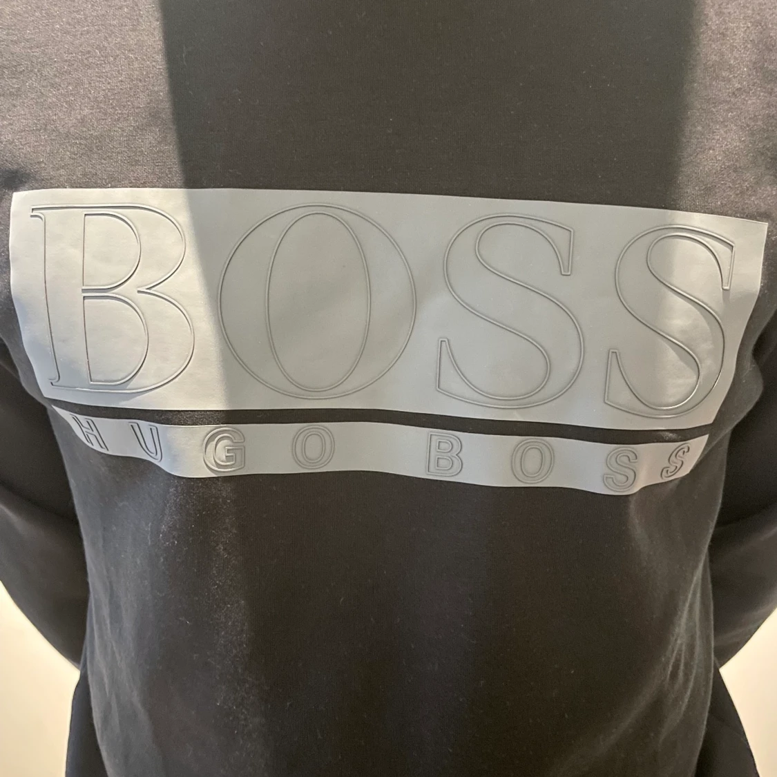 Boss tröja endast testad  - 90