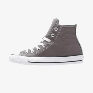 Converce  - Säljer dessa skit snygga converce , helt nya och oanvända i storlek 37