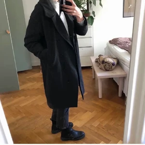 Kappa HOPE - Kappa köpt här (bilderna lånade från tidigare ägare), i superfint skick! Kommer tyvärr ej till användning ✨ Köp direkt i annonsen så fraktar jag samma eller nästa dag eller möts uppnå Stockholm!!