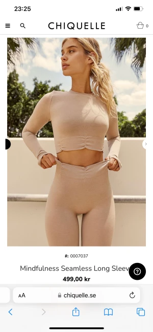 Träningsset 3 delar - Träningsset i 3 delar från Chiquelle, knappt använda.  Sport BH, långärmad topp & leggings