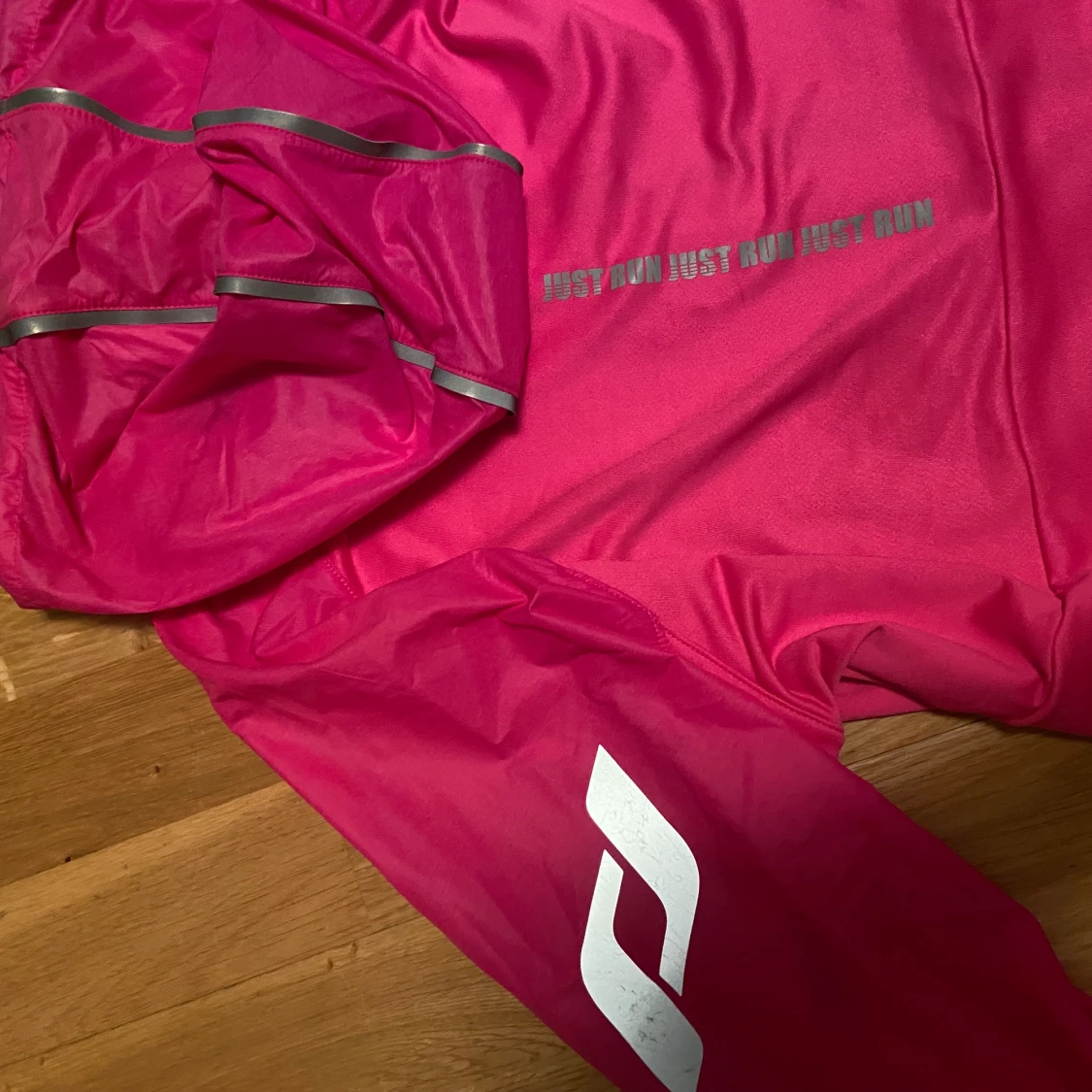 Rosa träningsjacka - 90