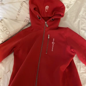 Sail Racing - Andvänd ett antal gånger, inget fel på tröjan bara lite kort i armarna. Ord pris 1499kr