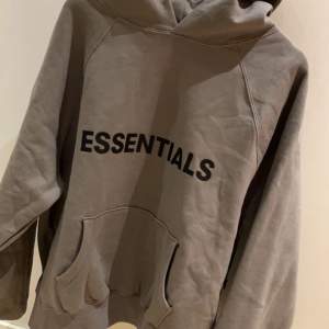Fear of god ESSENTIALS hoodie Köpt från haiendo Dswt Size S Boxy fit 