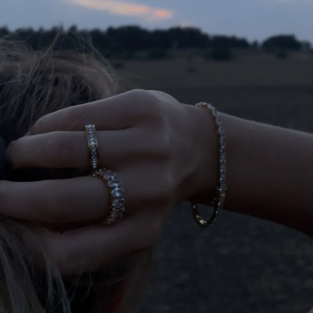 Köp vår lyxiga Santorini ring ✨. Övrigt.