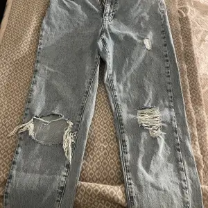 Jeans från Gina Nypris 499