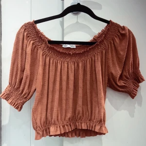 fin blus  - fin blus använd endast 2 gånger 