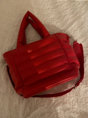 Stor väska  - Röd väska 