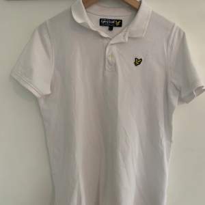 Lyle scott T-shirt. I bra sick. 