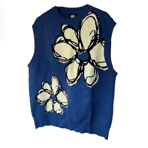 Sweet väst -  sweet väst med blommor, cond 10/10 aldrig använd