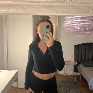 Topp från weekday  - Topp från weekday nästan aldrig använd!