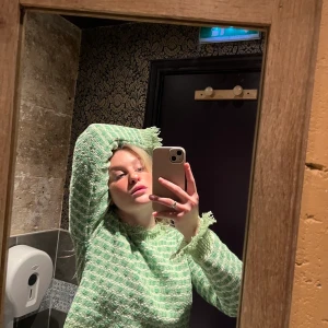  stickad tröja - Superfin stickad tröja från NaKd! Använd fåtal gånger strl S