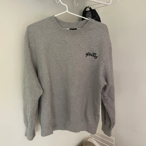 Stan Ray Sweatshirt Strl. S - ✏️Stan Ray sweatshirt med tryck fram och bak! Passar S-M. Bra skick!