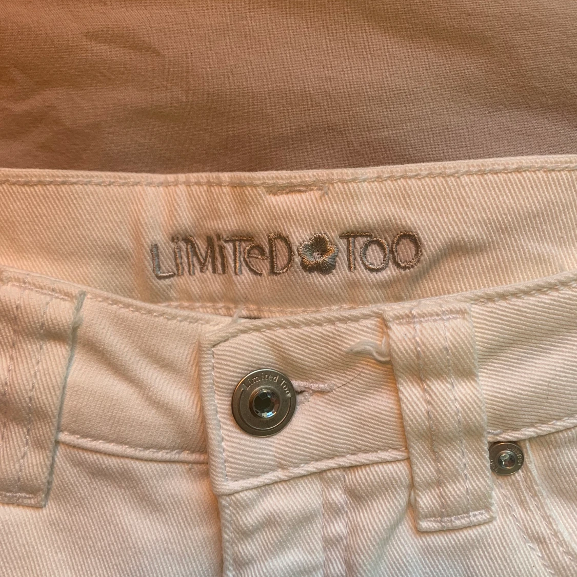 Vita jeansshorts - 91