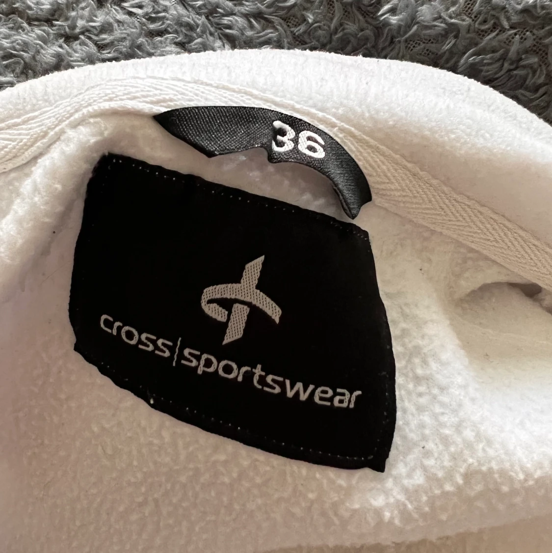 Vit fleecetröja  - 91