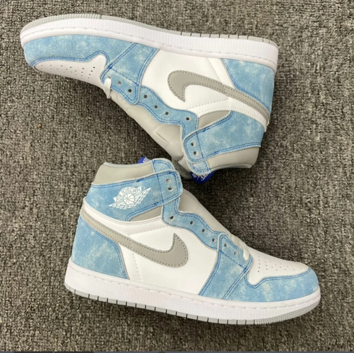 Air jordan 1 hyper royal - 90