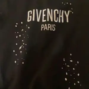 Givenchy tröja storlek s