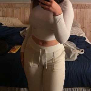 Juicy couture byxor - Säljes då dem ej kommer till användning. 