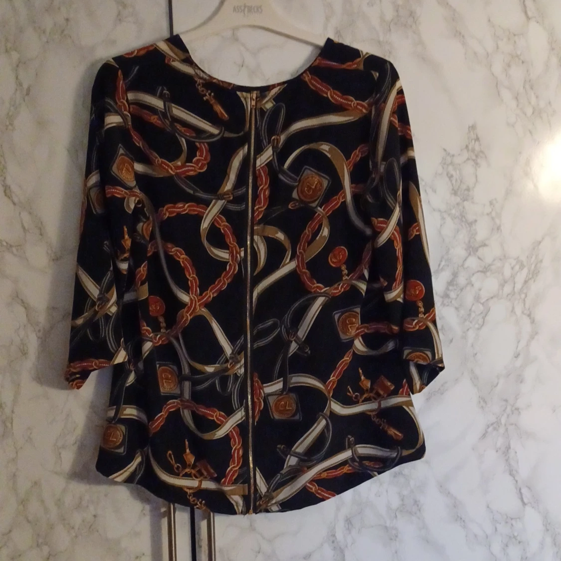 Mönstrad blus  - 90