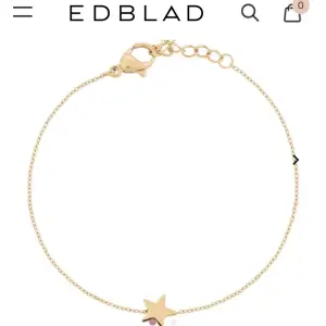 Så fina oanvända smycken från Edblad, säljer då jag inte använder guld.  Nypris stjärn armband: 249kr, nypris stjärn örhängen: 249kr  Köp båda för 250kr💕Pris kan diskuteras skriv vid intresse!💕