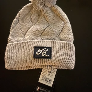 Kingsland mössa - Helt ny mössa