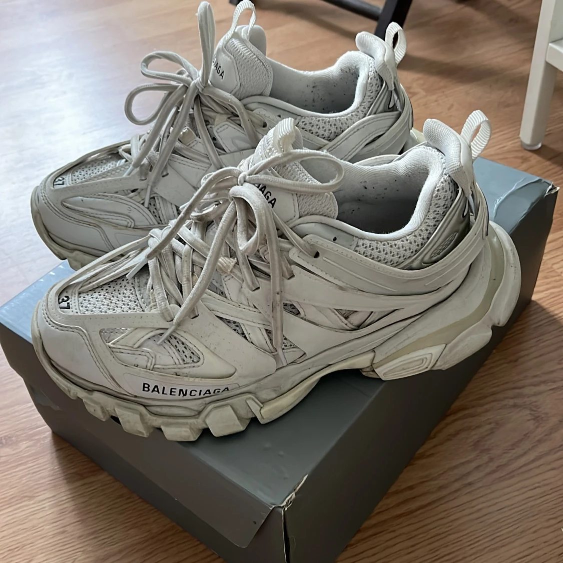 Balenciaga track  - 90