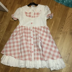 Lolita dress - Selling my bunny “Lolita” dress! It’s not used so many times and it’s a really good quality. Dm for my pictures!