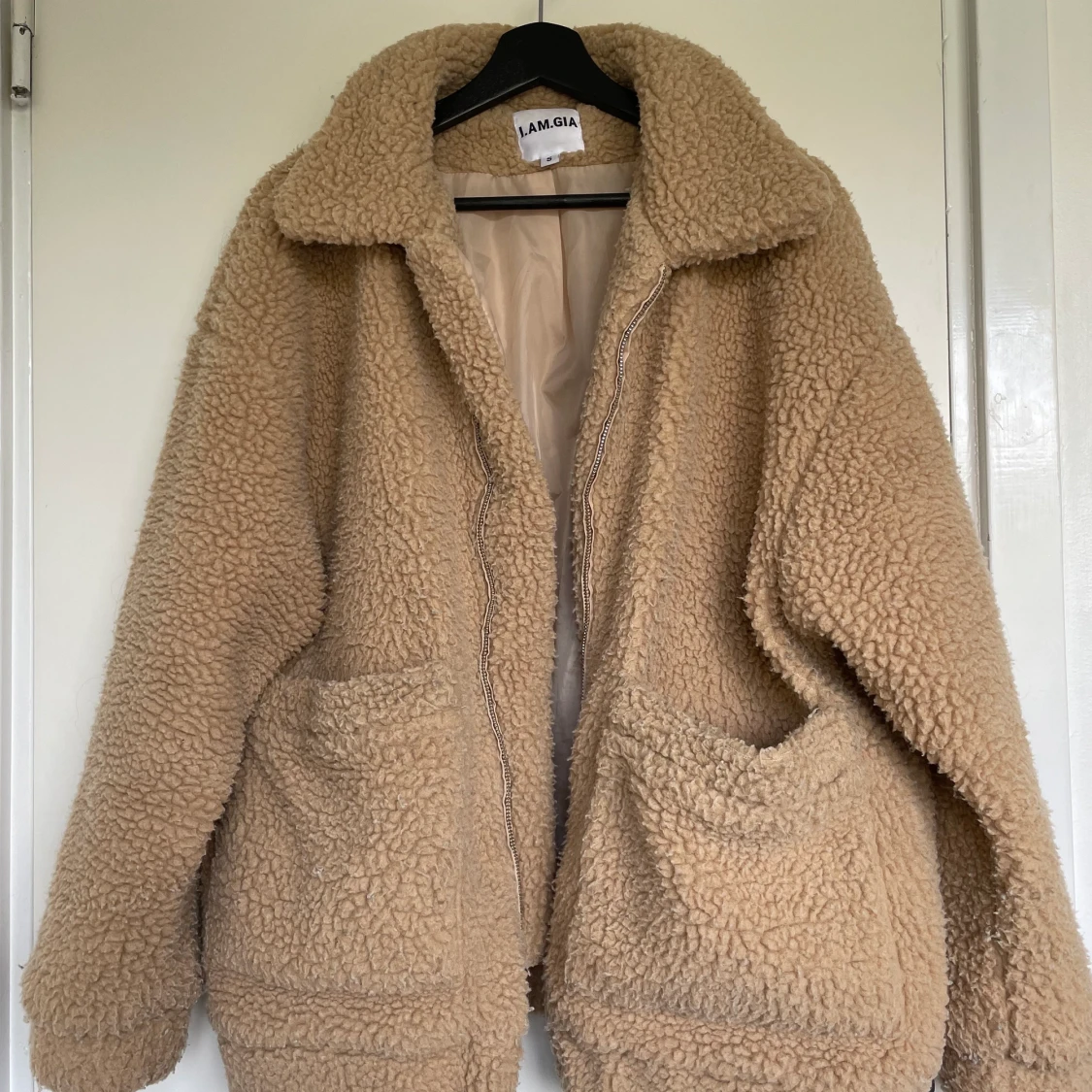 I am gia teddy jacka