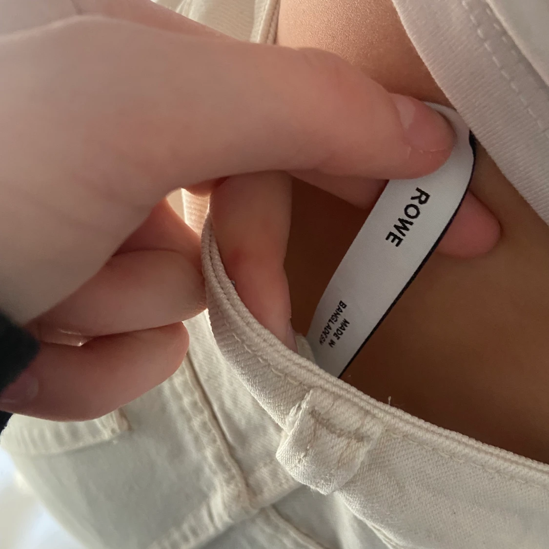 Weekday beige byxor  - 90