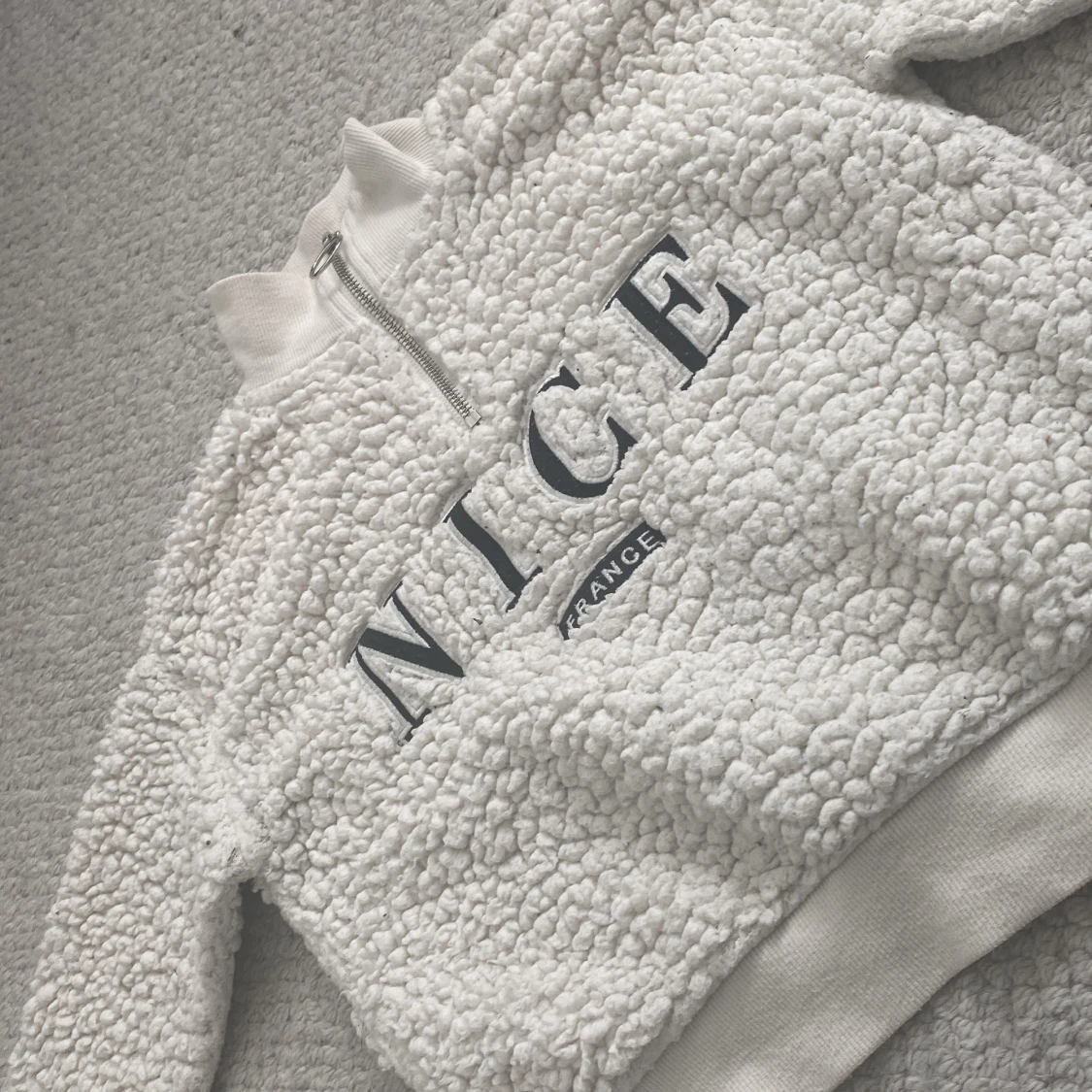 Hej jag säljer ut min tjocktröja😁 - 91