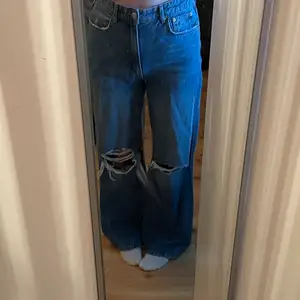 Snygga baggy jeans från ginatricot 