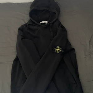 stone island  - stone island tröja mycket fint skick 