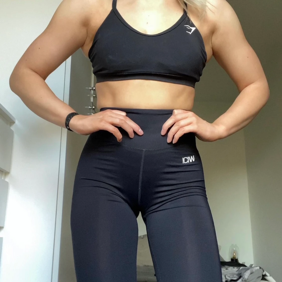 ICANIWILL- Scrunch Tights Black