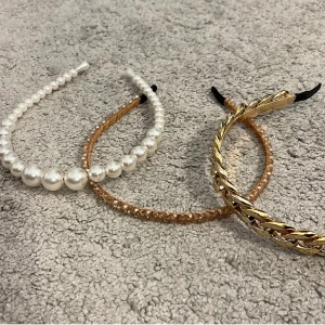 Diadem  - 3 st oanvända diadem. 15kr/styck + frakt💕