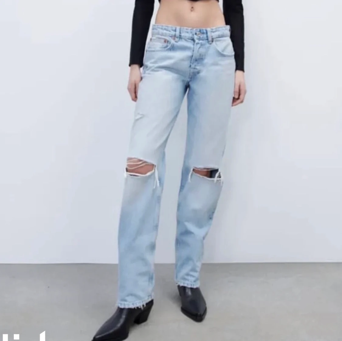 Mid Rise straight jeans  - 91