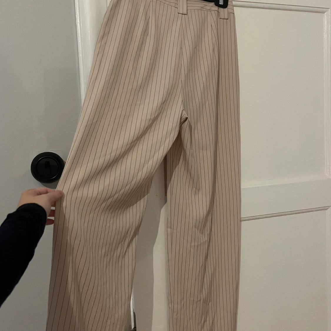 Beiga kostymbyxor  - 90