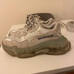 Balenciaga sneakers. Köpta vintage 