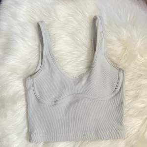 vit topp  - simpel vit topp 