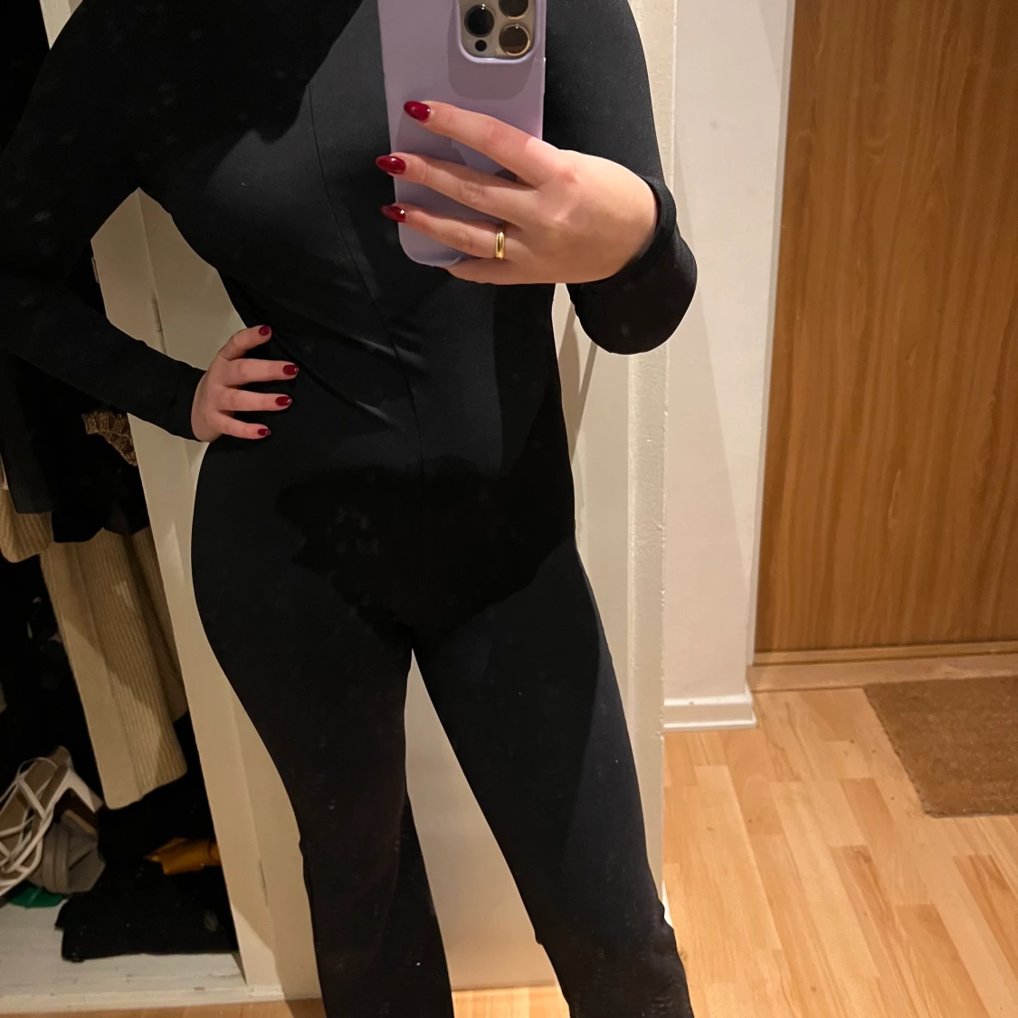 Jumpsuit med öppen rygg  - 90