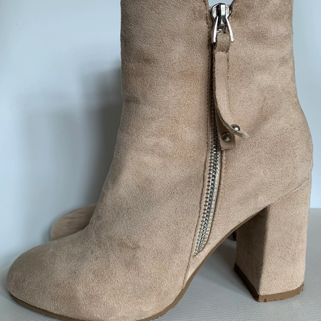 Beige Mockastövletter Tiamo