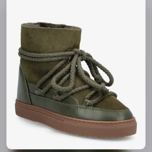 Inuikiis - Säljer mina fina inuikiis i storlek 40, dem är i bra skick och använda ”en vinter”  Skriv för fler bilder eller frågor!💗 (nypris 2700kr)