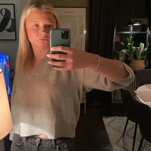 Tröja  - Säljer min gråa tröja från hm! 