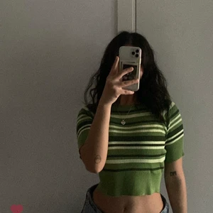 Ribbad topp - Tjockare topp / t shirt  Använd 2 gånger  Stl XS/S (stretchig)