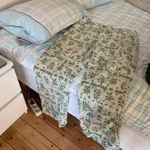 Zara Hippie Pants - Printed pants from Zara. Size XL