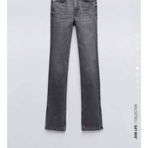 Jätte fina gråa jeans från zara som är använda endast få tal gånger. Jätte bra skick. 