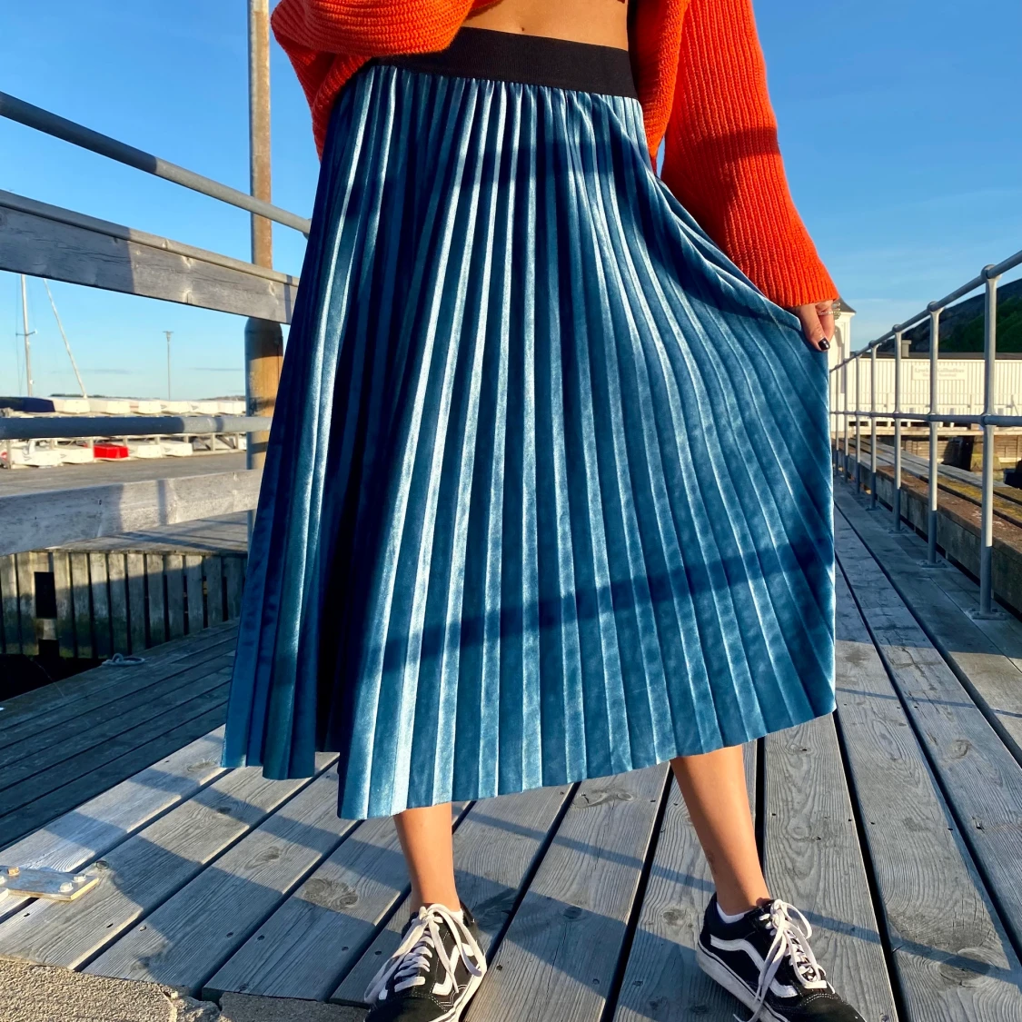 Blå sammet kjol  - 90